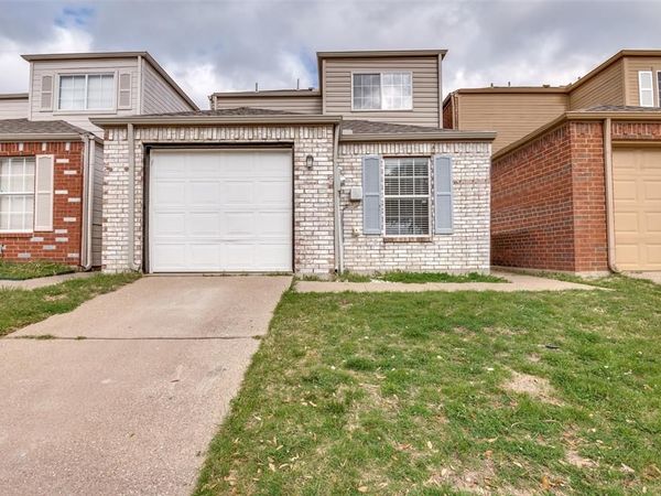 905 Fairbanks Circle, Duncanville, TX 75137