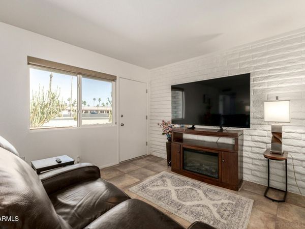 5518 E LINDSTROM Lane, Unit A1, Mesa, AZ 85215