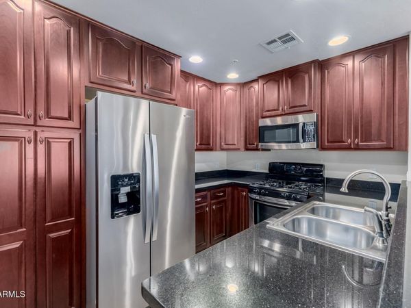 5450 E DEER VALLEY Drive, Unit 3019, Phoenix, AZ 85054