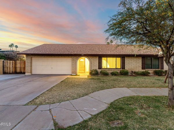 1654 W NIDO Avenue, Mesa, AZ 85202