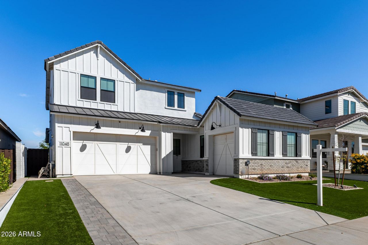 11048 E Utah Avenue, Mesa, AZ 85212 Main Photo