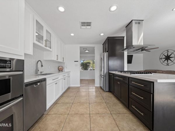 6207 W ORANGE Drive, Glendale, AZ 85301