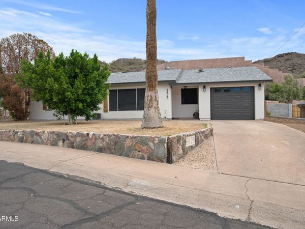 9829 N 4TH Avenue, Phoenix, AZ 85021