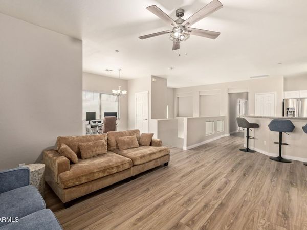 805 S SYCAMORE, Unit 202, Mesa, AZ 85202