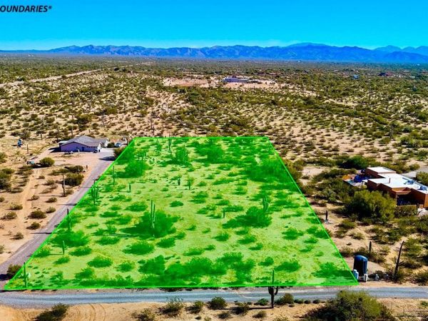 S Cactus Garden Way 2.5 Acres, Unit -, Marana, AZ 85653