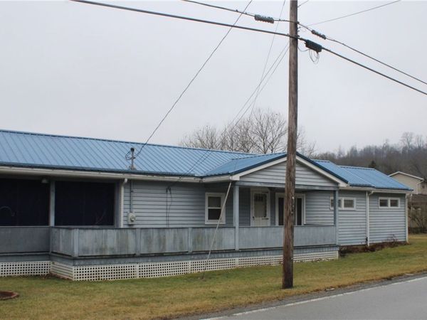 110 Markle Road, Apollo, PA 15613