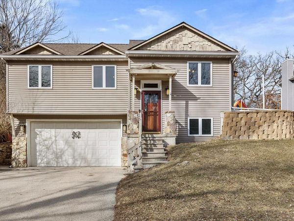 29944 Greenleaf Dr DRIVE, Burlington, WI 53105