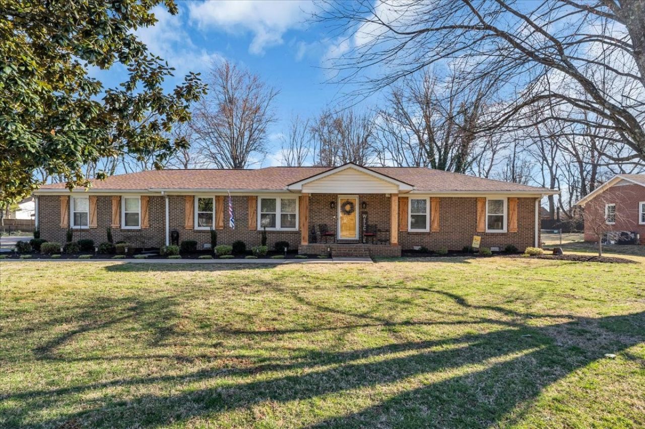 2305 Braxton Bragg Dr, Murfreesboro, TN 37129 Main Photo