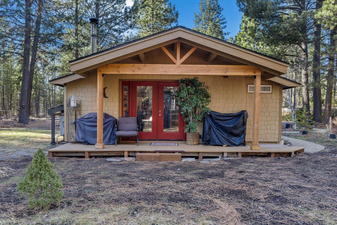 56585 Lunar Drive, Bend, OR 97707 Main Photo
