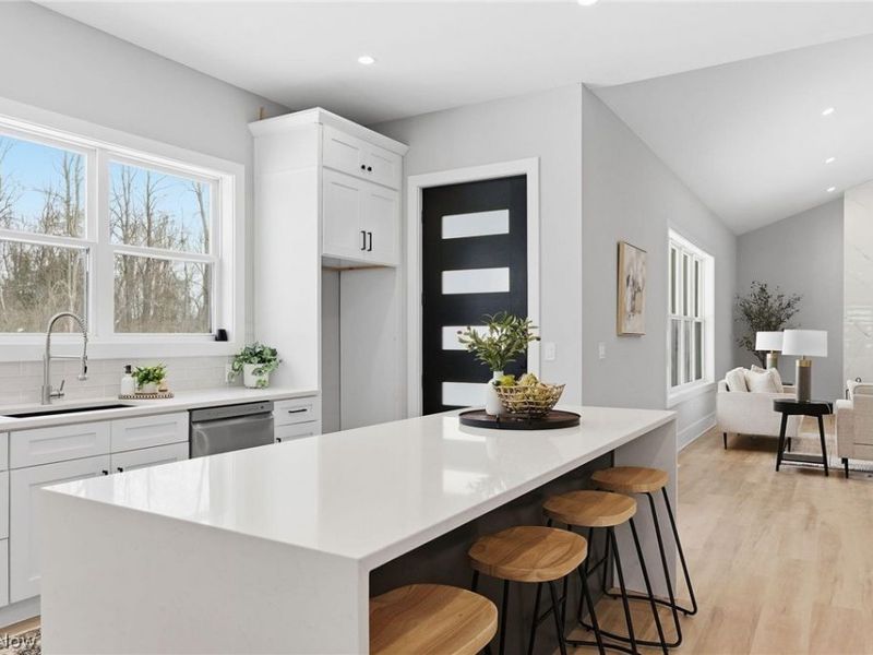 2069 Mattingly Road , Hinckley, OH 44233 Photo 6