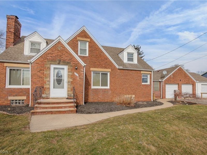 3065 25th Street NW, Canton, OH 44708 Photo 2