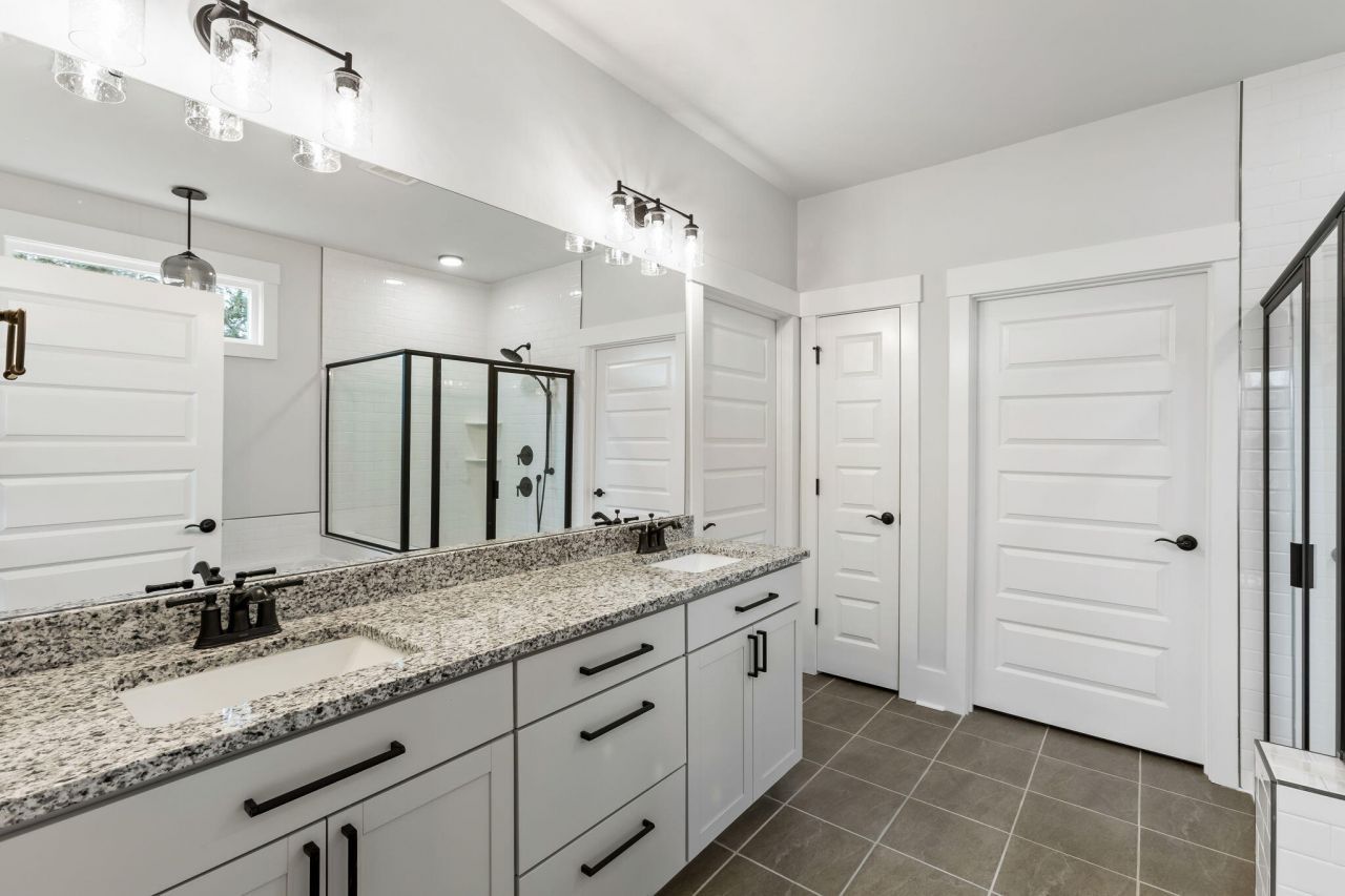 4345 Hugh Bennett Drive Photo 14