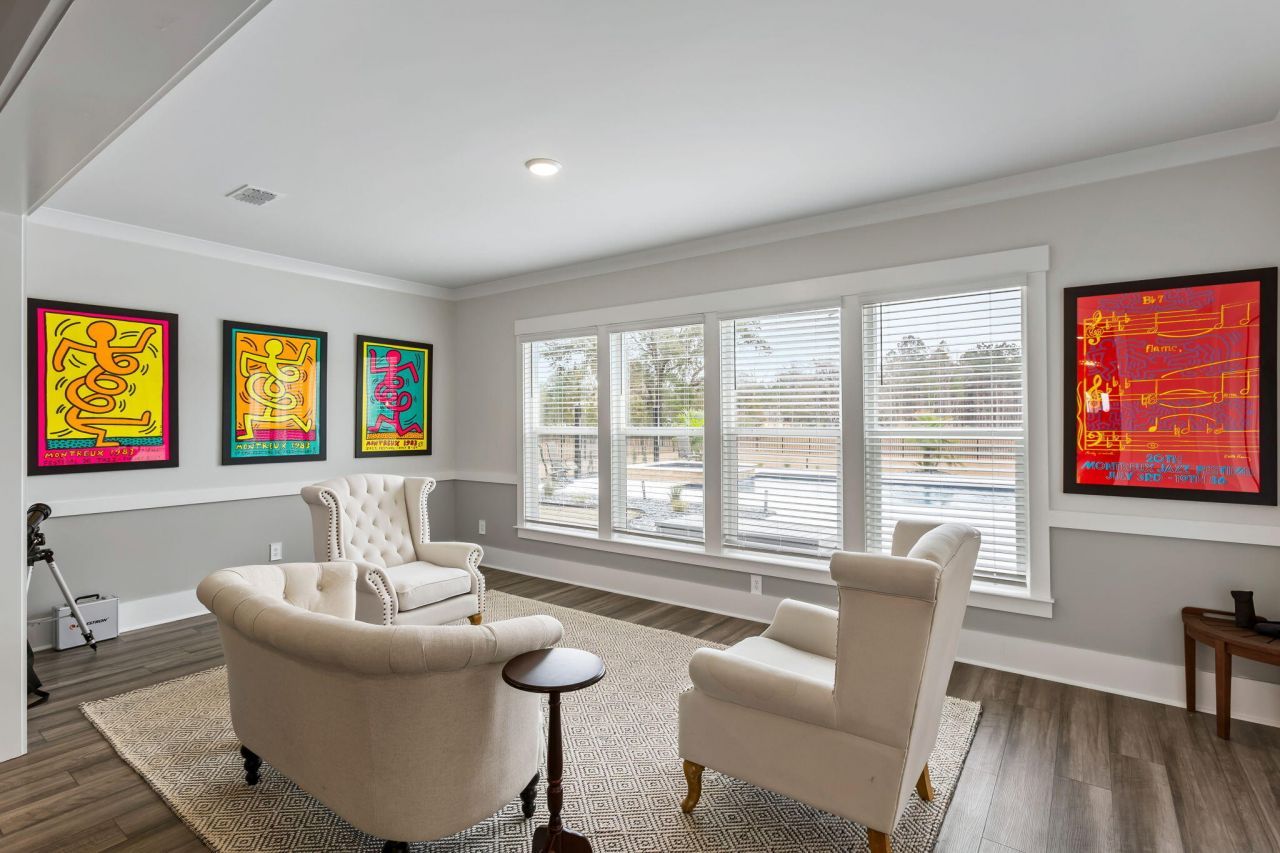 4345 Hugh Bennett Drive Photo 9