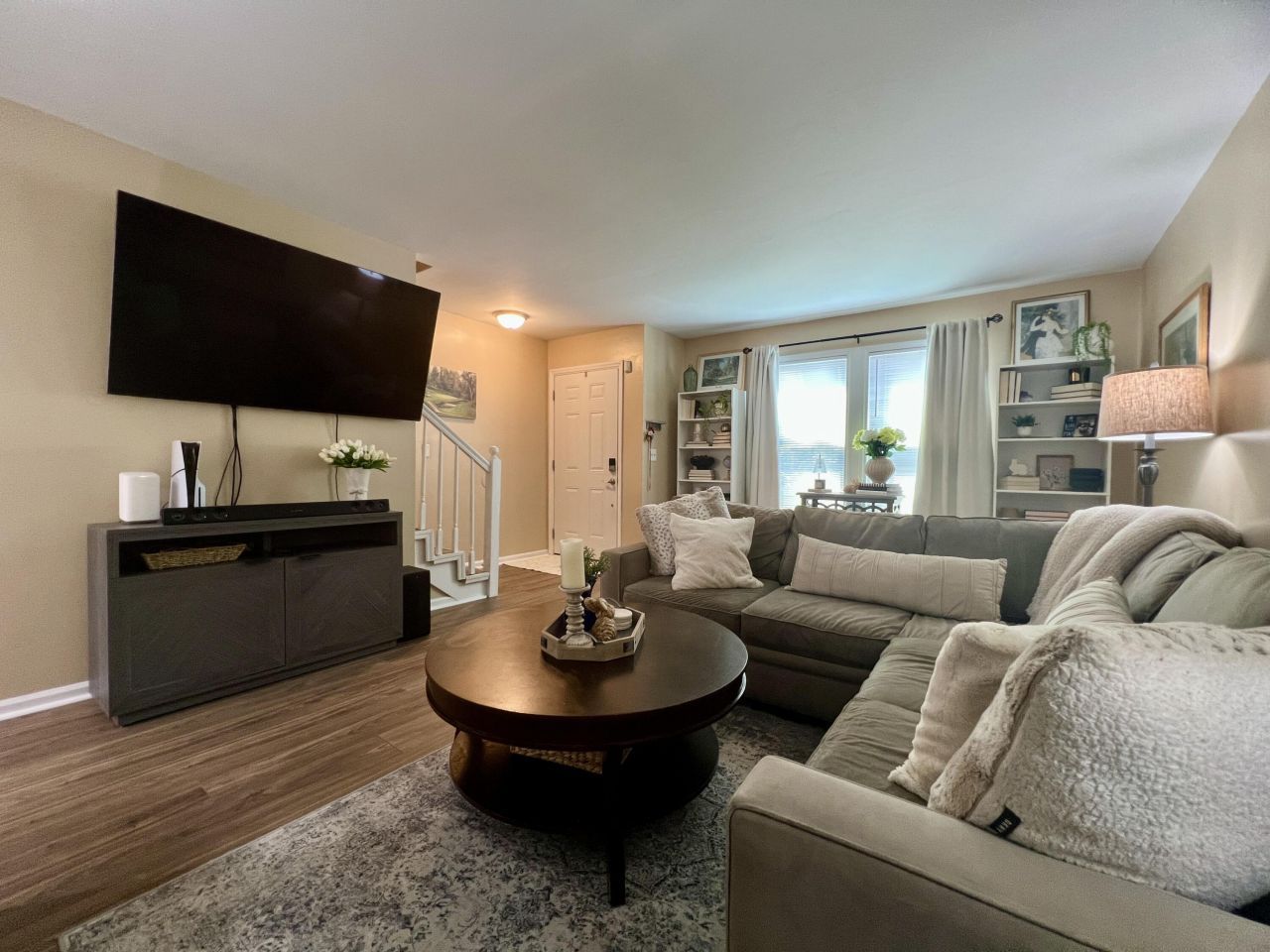 7870 Nummie Court Photo 4