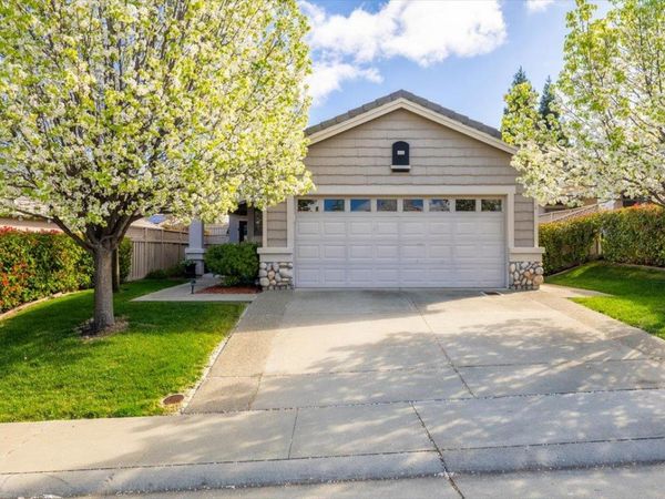 425 Hopkins Ct, Lincoln, CA 95648