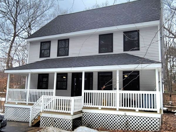 162 Lakeside Oaks Drive, Barrington, NH 03825