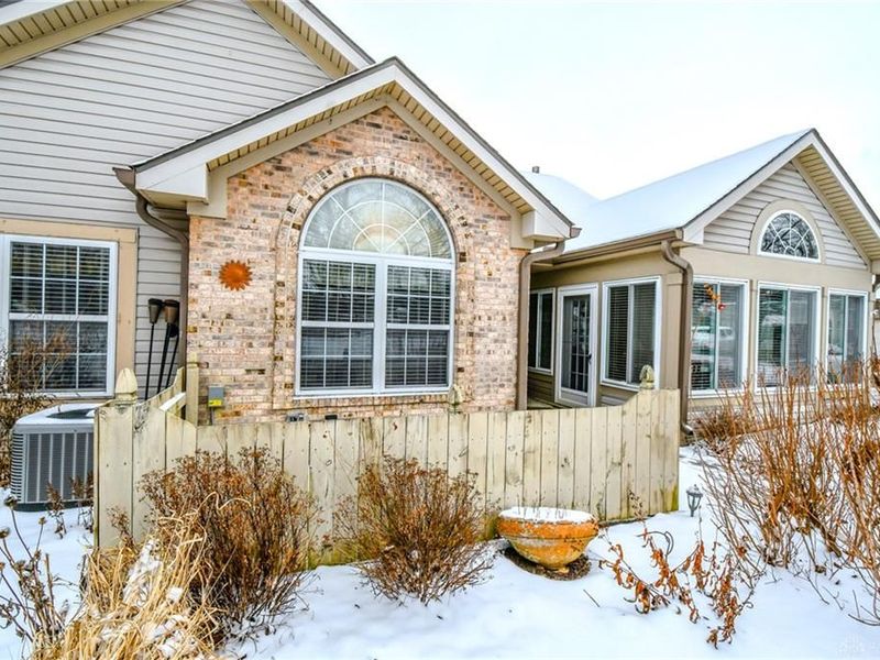 2151 Willow Run Circle, Mad River Township, OH 45323 Photo 2