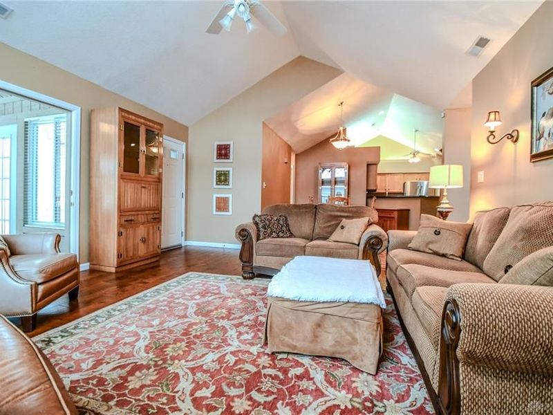 2151 Willow Run Circle, Mad River Township, OH 45323 Photo 4