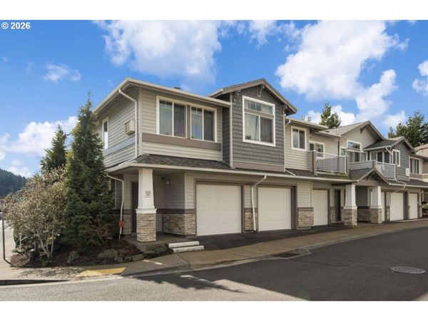 14800 SW SANDHILL LOOP, Unit 201, Beaverton, OR 97007