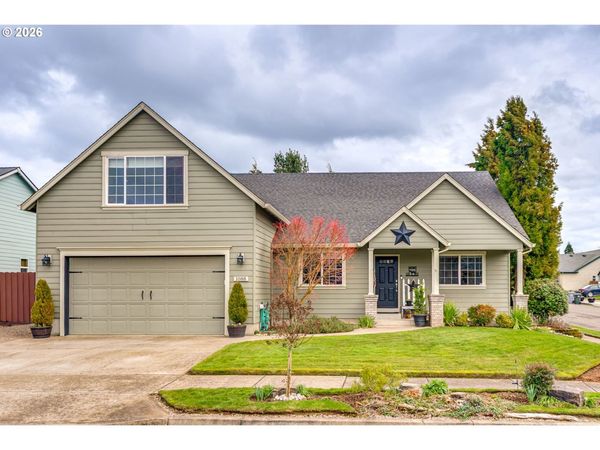 1088 S SYCAMORE ST, Canby, OR 97013