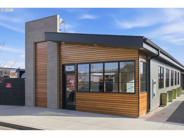 544 SW 4TH ST, Redmond, OR 97756