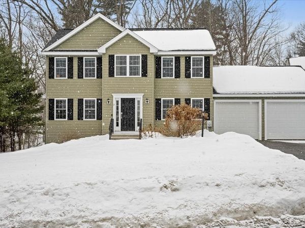 2 Lydia Lane, Clinton, MA 01510