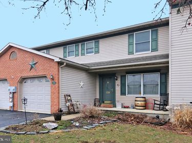 226 ACORN, LEBANON, PA 17042