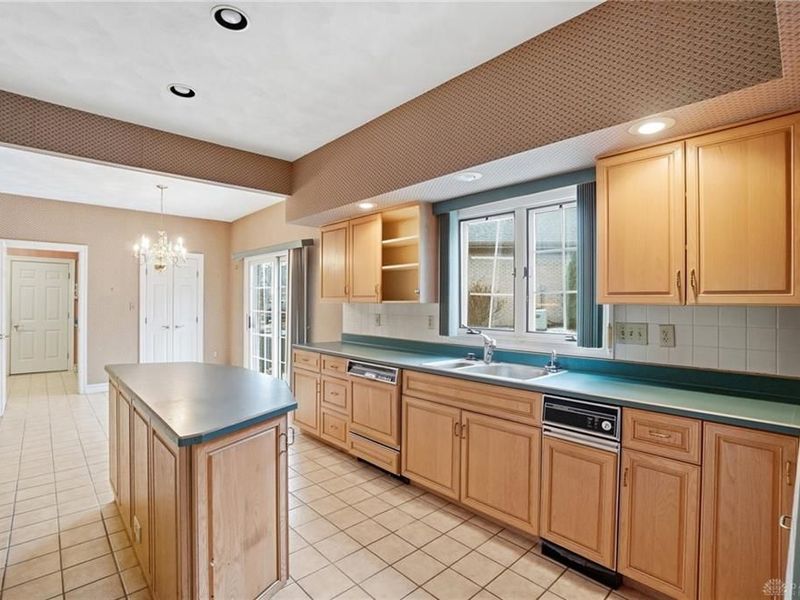 889 Timberlake Court, Kettering, OH 45429 Photo 18