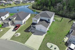 225 Cypress Tree Loop photo 4