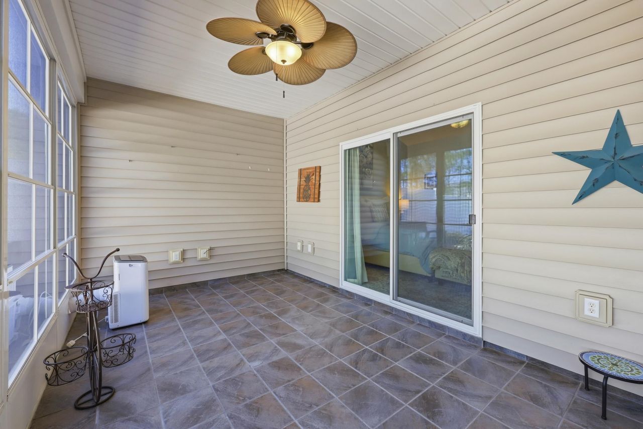 178 Parmelee Dr. Photo 10