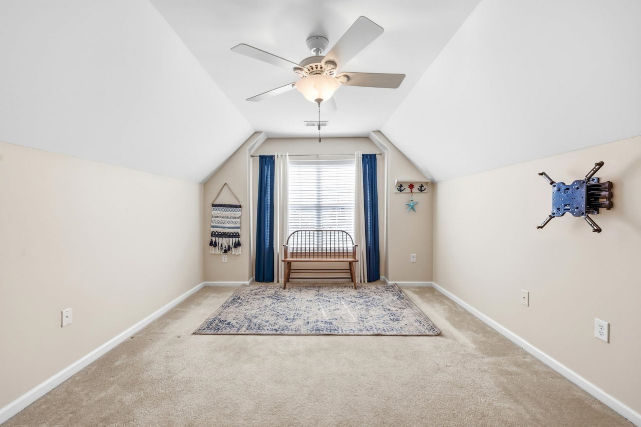 178 Parmelee Dr. Photo 14