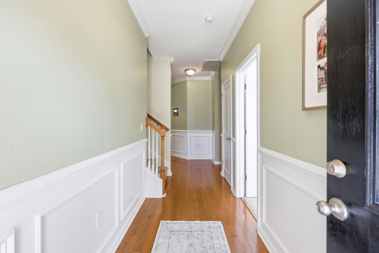 178 Parmelee Dr. Photo 2