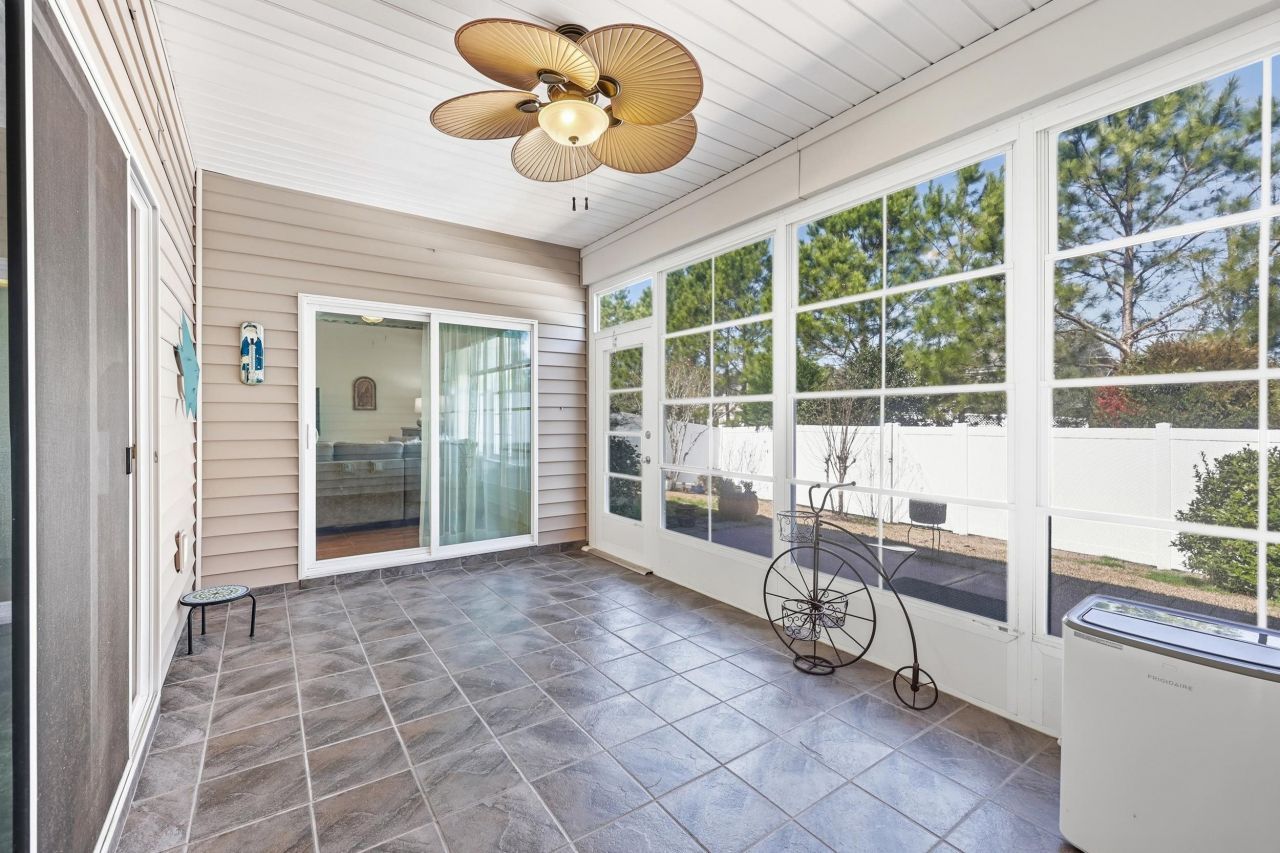 178 Parmelee Dr. Photo 9