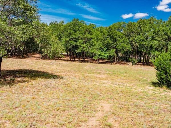 310 Rolling Bend, Alvord, TX 76225