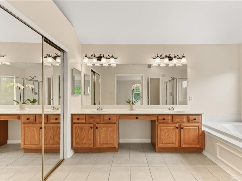 9764 Olde Georgetown Way, Centerville, OH 45458 Photo 27