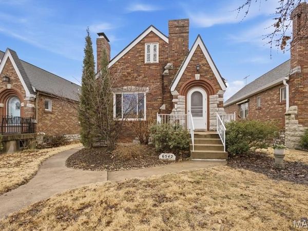 6542 Lindenwood Place, St Louis, MO 63109
