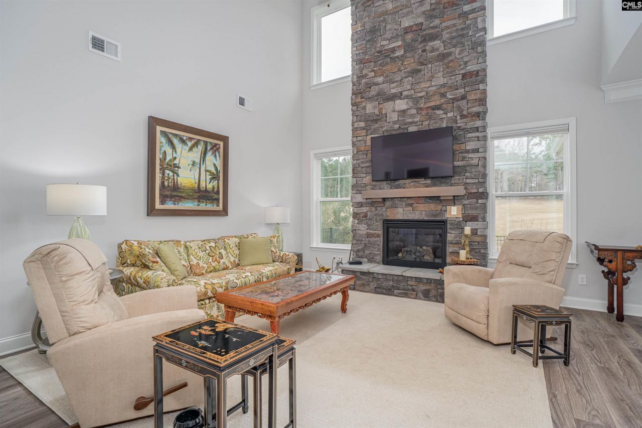 248 Laurelbrook Drive Photo 6