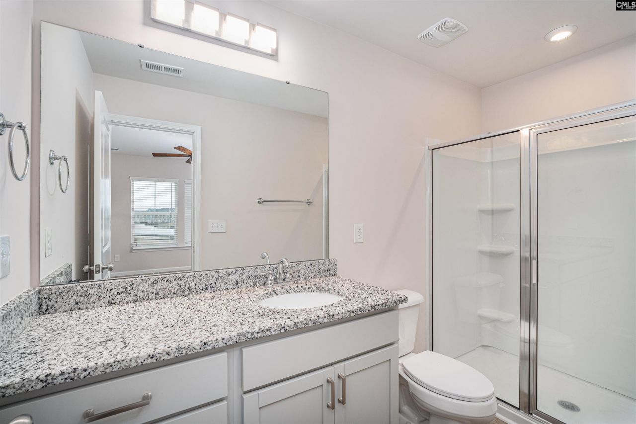 1024 Cornelia Street Photo 21