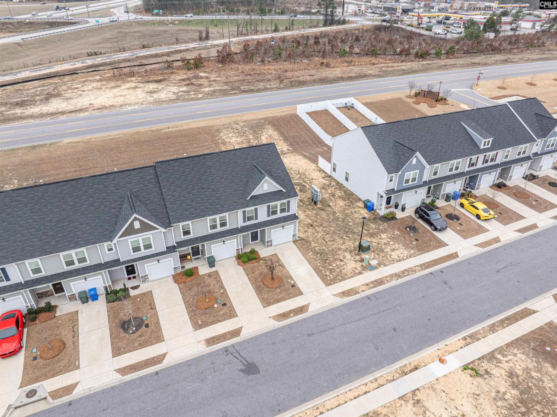 1024 Cornelia Street Photo 32