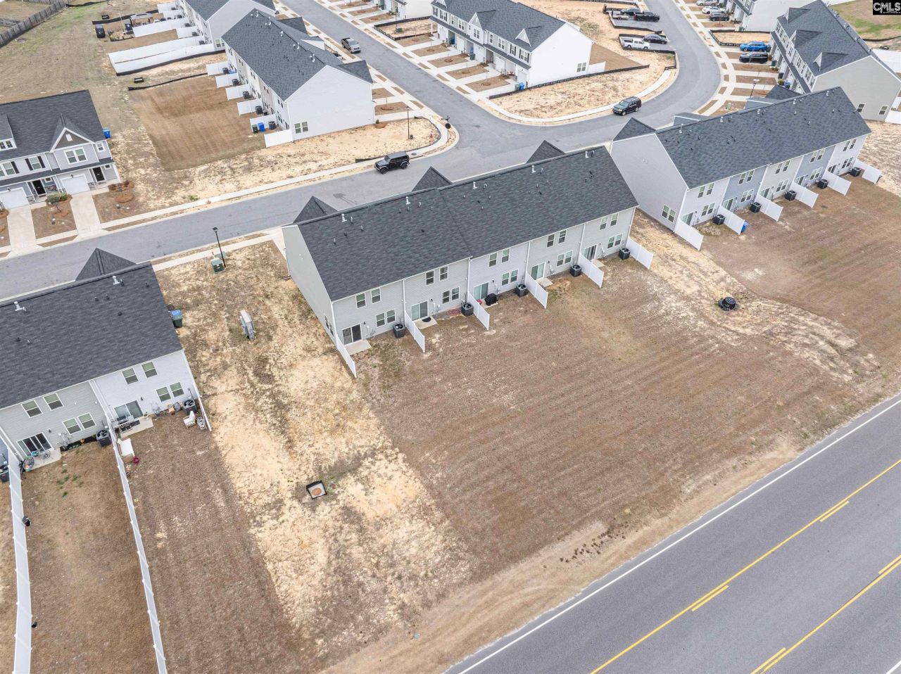 1024 Cornelia Street Photo 38