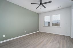 1024 Cornelia Street photo 4