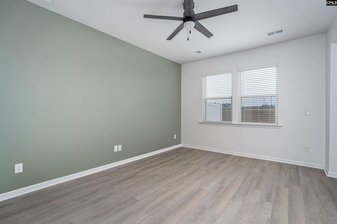 1024 Cornelia Street Photo 6