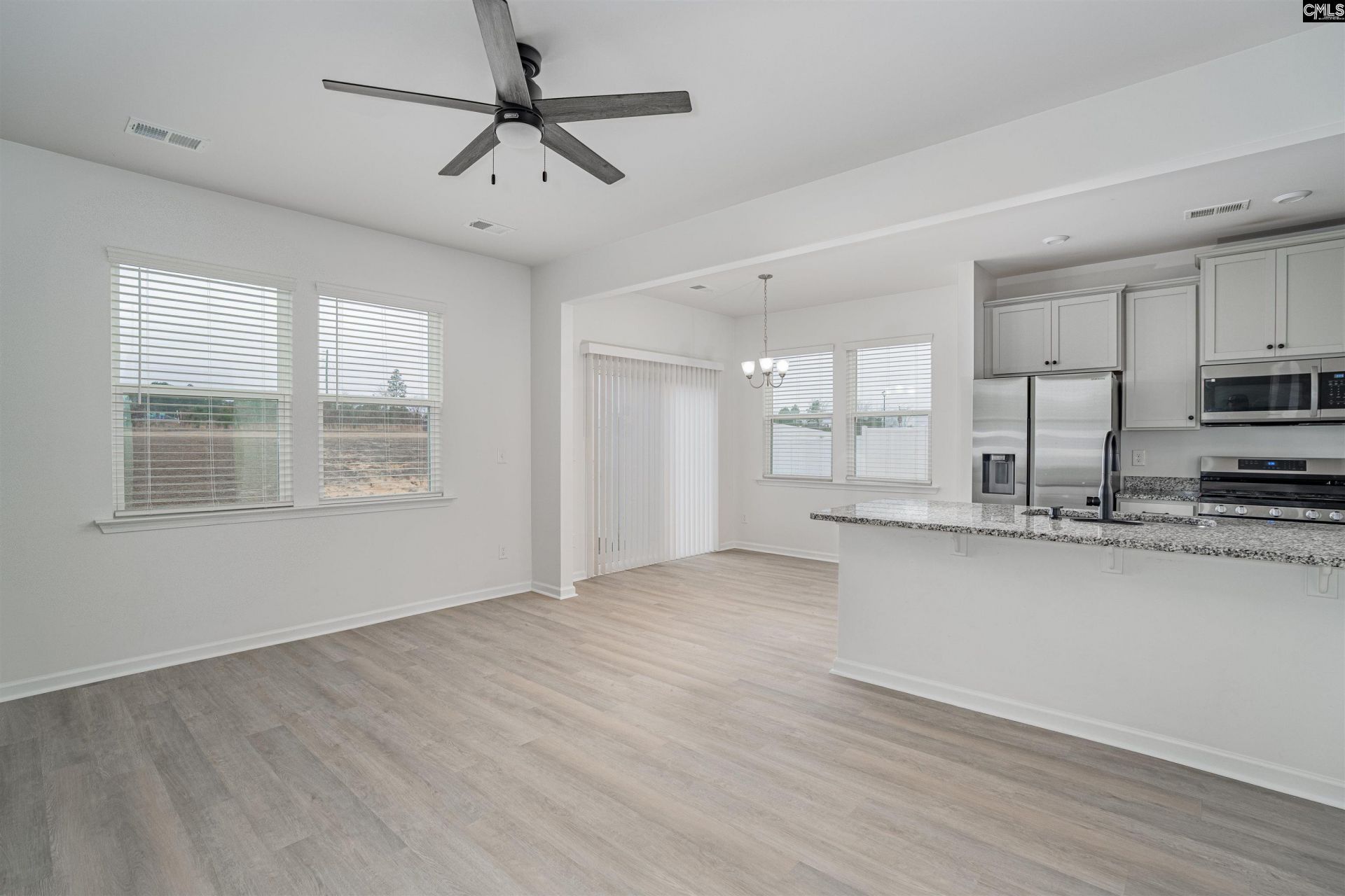 1024 Cornelia Street Photo 6