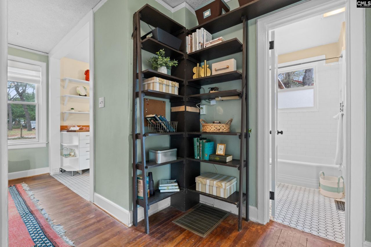 33 Kingsgate Drive Photo 10