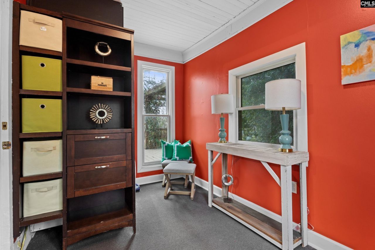 33 Kingsgate Drive Photo 15