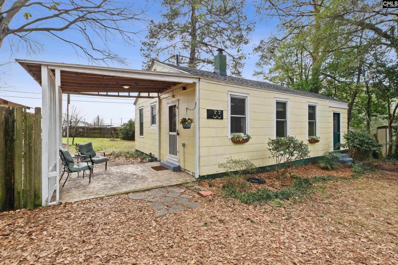 33 Kingsgate Drive Photo 2