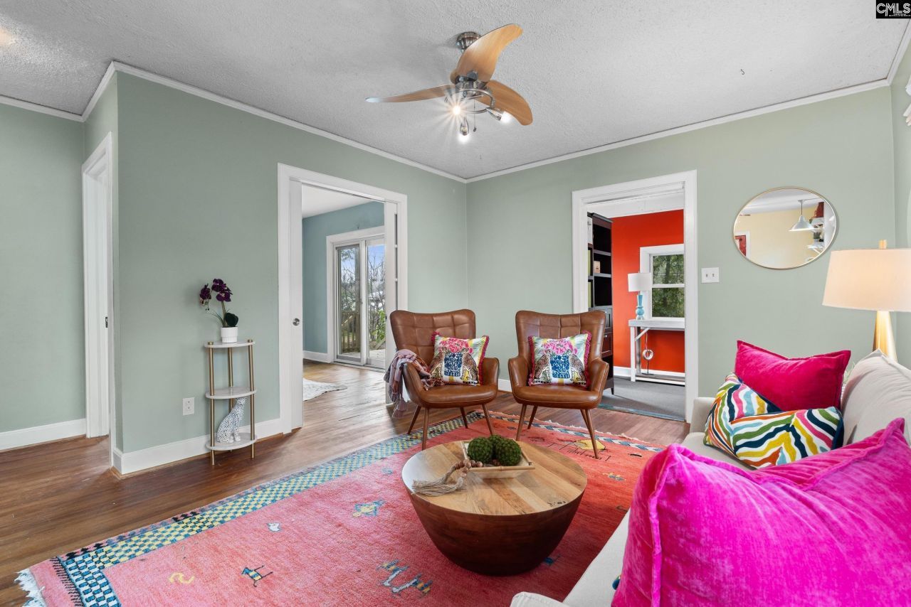 33 Kingsgate Drive Photo 3