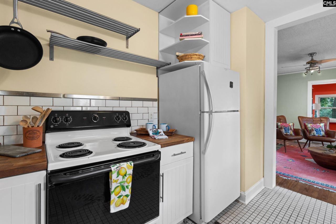 33 Kingsgate Drive Photo 7