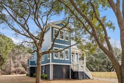 1460 Periwinkle Drive photo 4