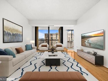 4500 S FOUR MILE RUN DRIVE S , Unit 910, ARLINGTON, VA 22204